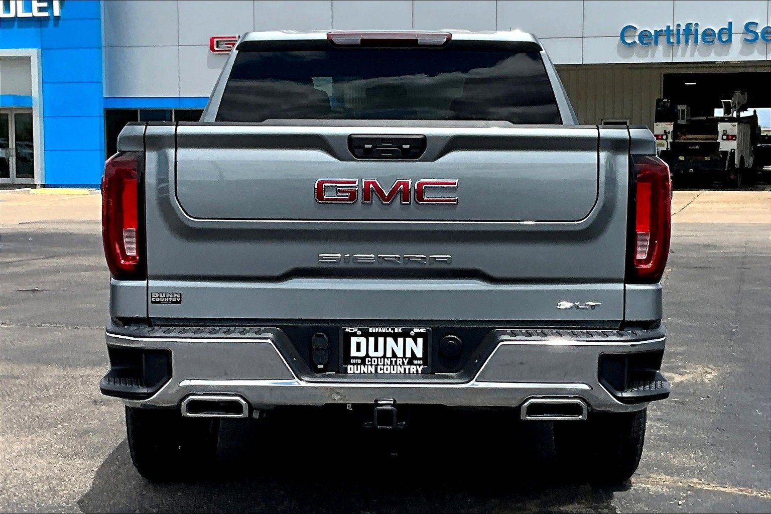 New 2025 GMC Sierra 1500 SLT w/ SLT Premium Package image 4