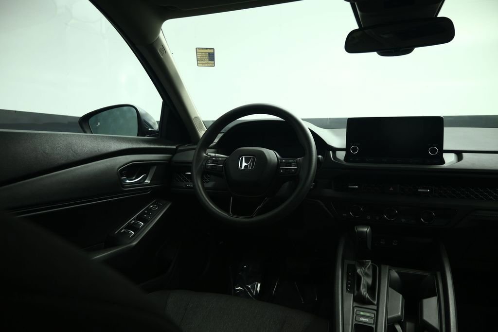 Used 2023 Honda Accord EX image 39