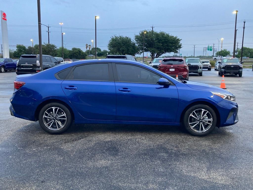 Used 2023 Kia Forte LXS FWD image 4