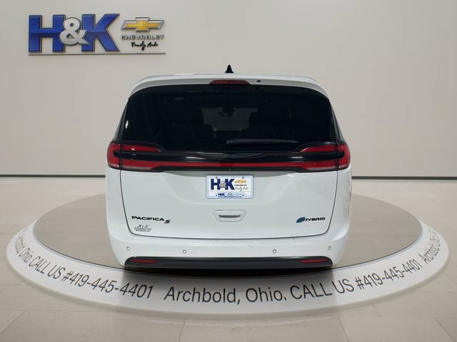 Used 2024 Chrysler Pacifica Limited FWD image 5