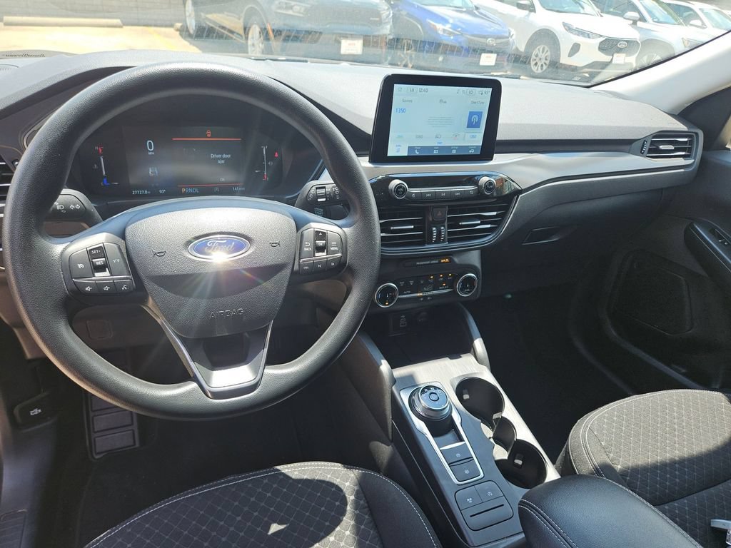 Used 2025 Ford Escape Active AWD/4WD image 16