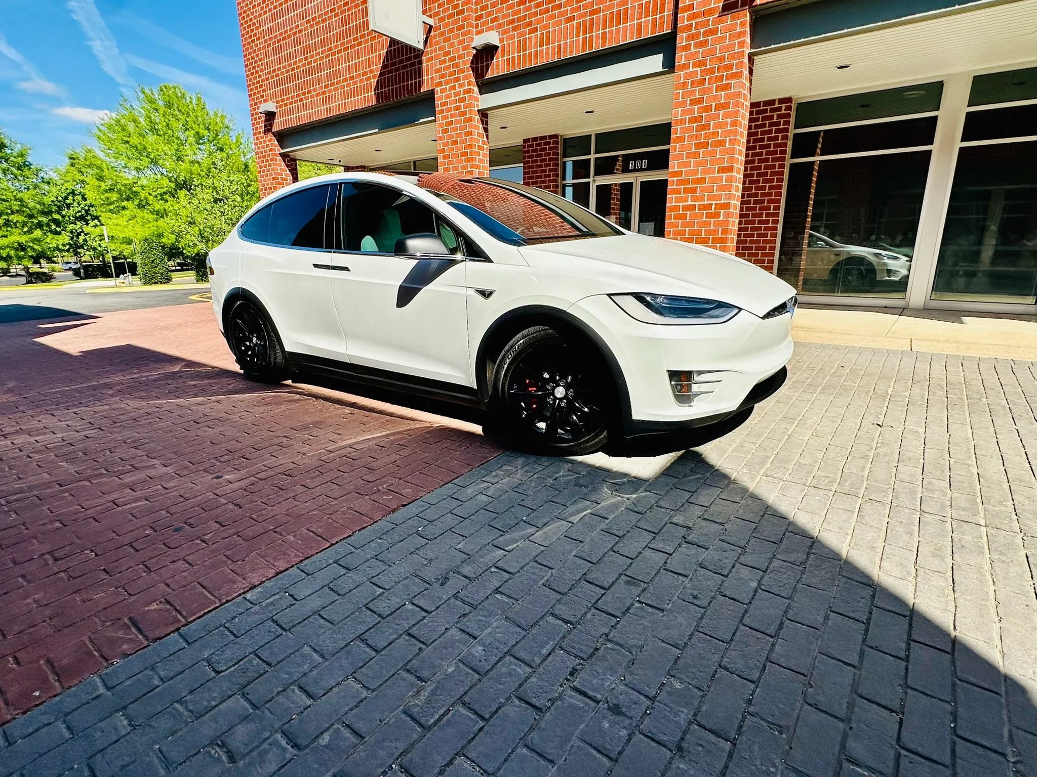 Used 2016 Tesla Model X Performance AWD/4WD image 1