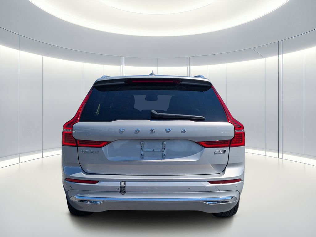 Used 2023 Volvo XC60 B5 Plus AWD/4WD image 5