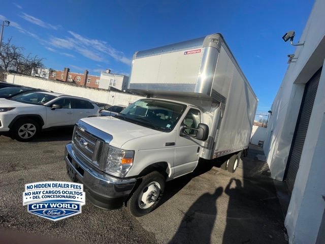 New 2024 Ford E-450 and Econoline 450 Super Duty w/ Driver's Safety Package RWD image 2