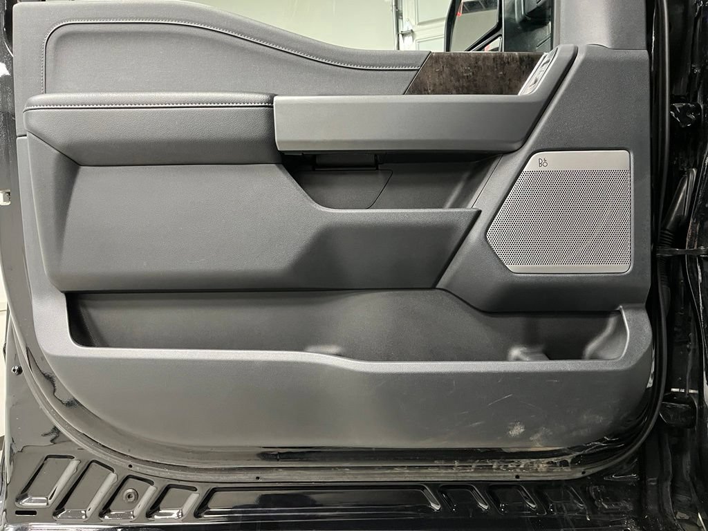 Used 2024 Ford F350 Lariat w/ Lariat Ultimate Package AWD/4WD image 20