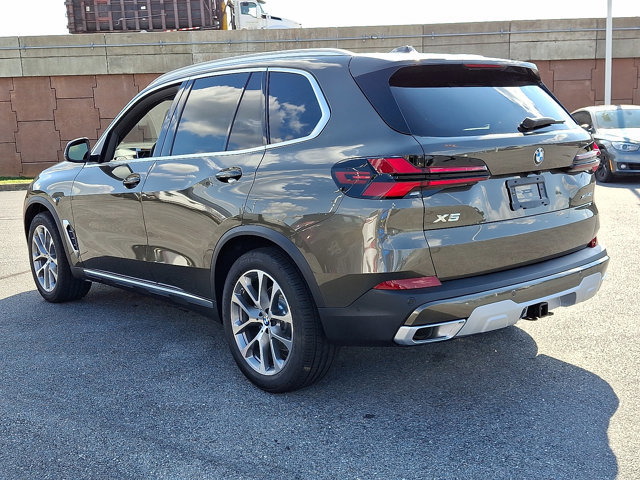 New 2026 BMW X5 xDrive40i image 3