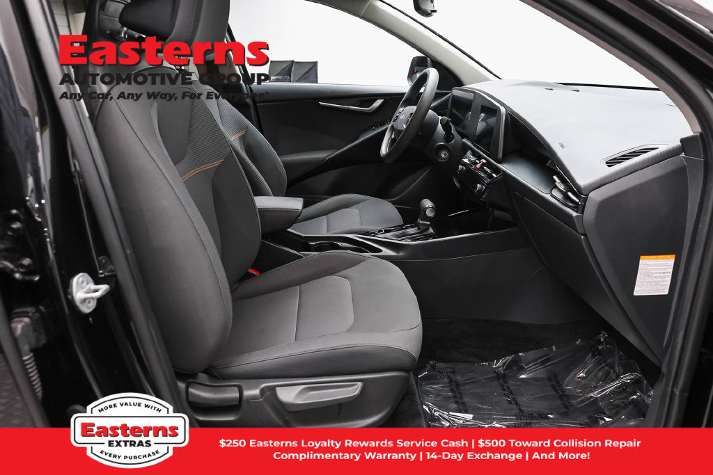 Used 2025 Kia Niro LX FWD image 23