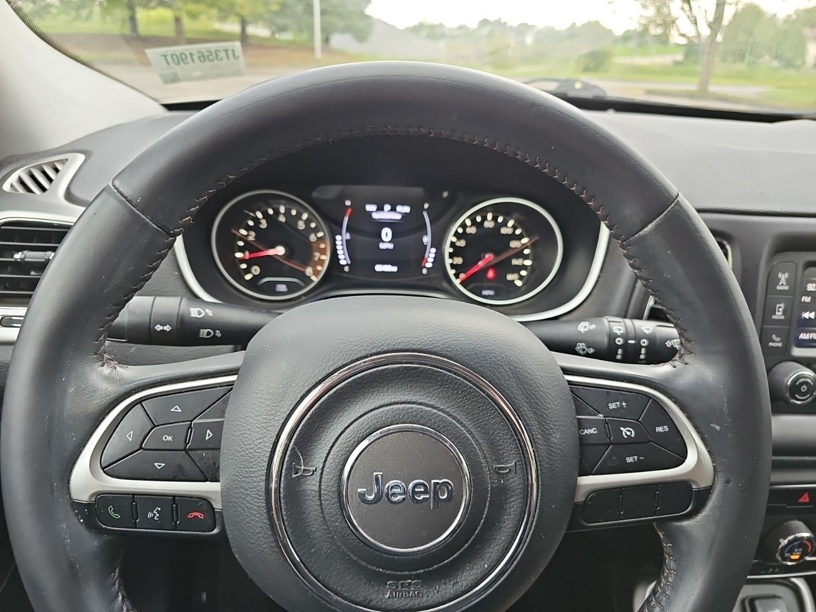 Used 2018 Jeep Compass Latitude FWD image 21