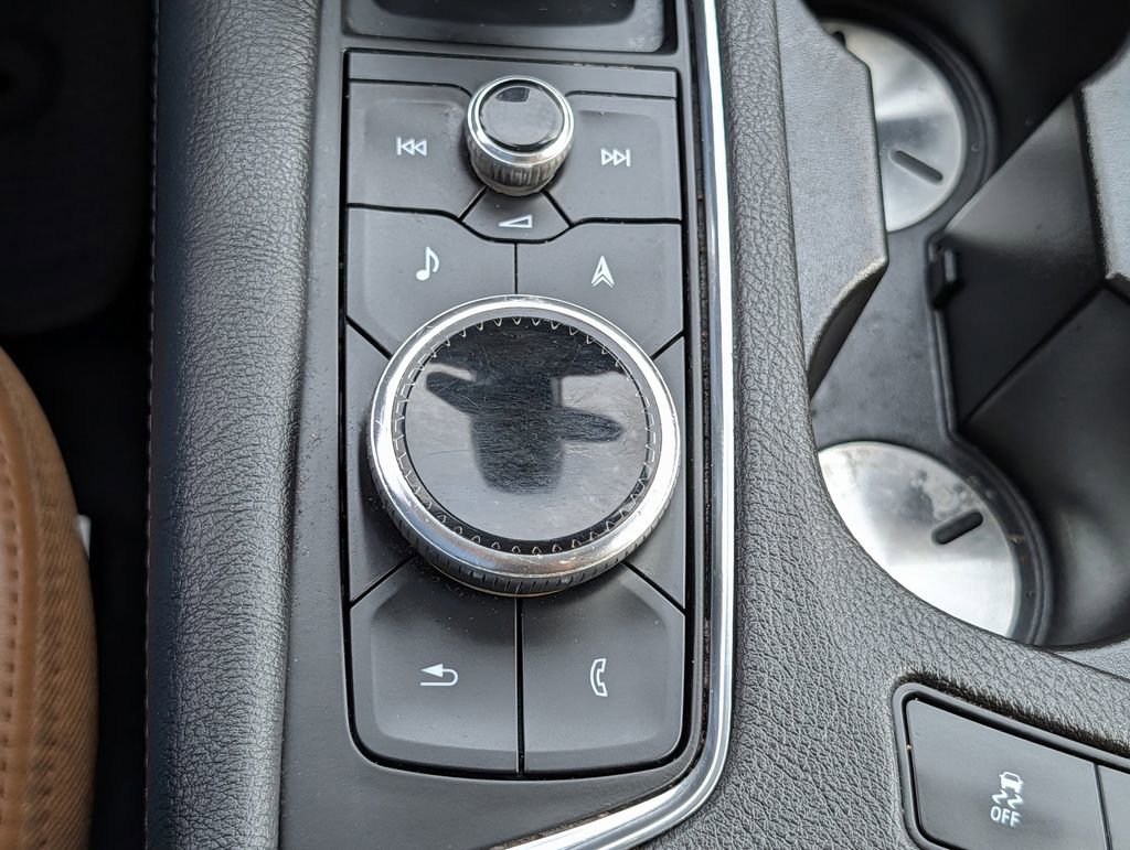 Used 2022 Cadillac XT5 Premium Luxury image 15