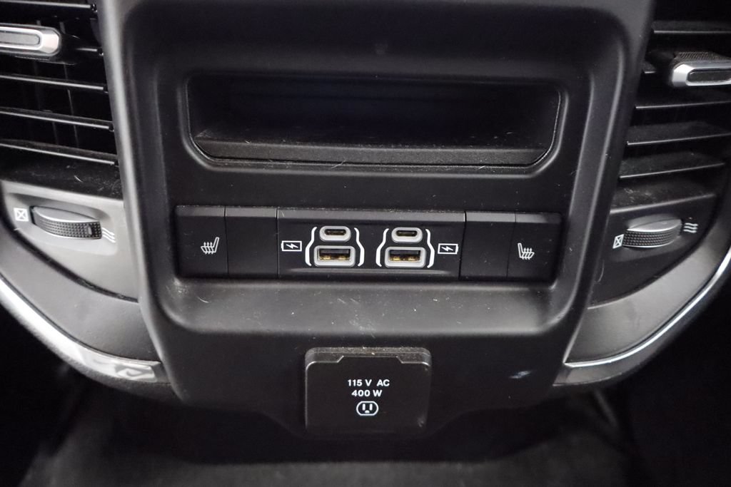 Used 2024 RAM 1500 Laramie AWD/4WD image 24