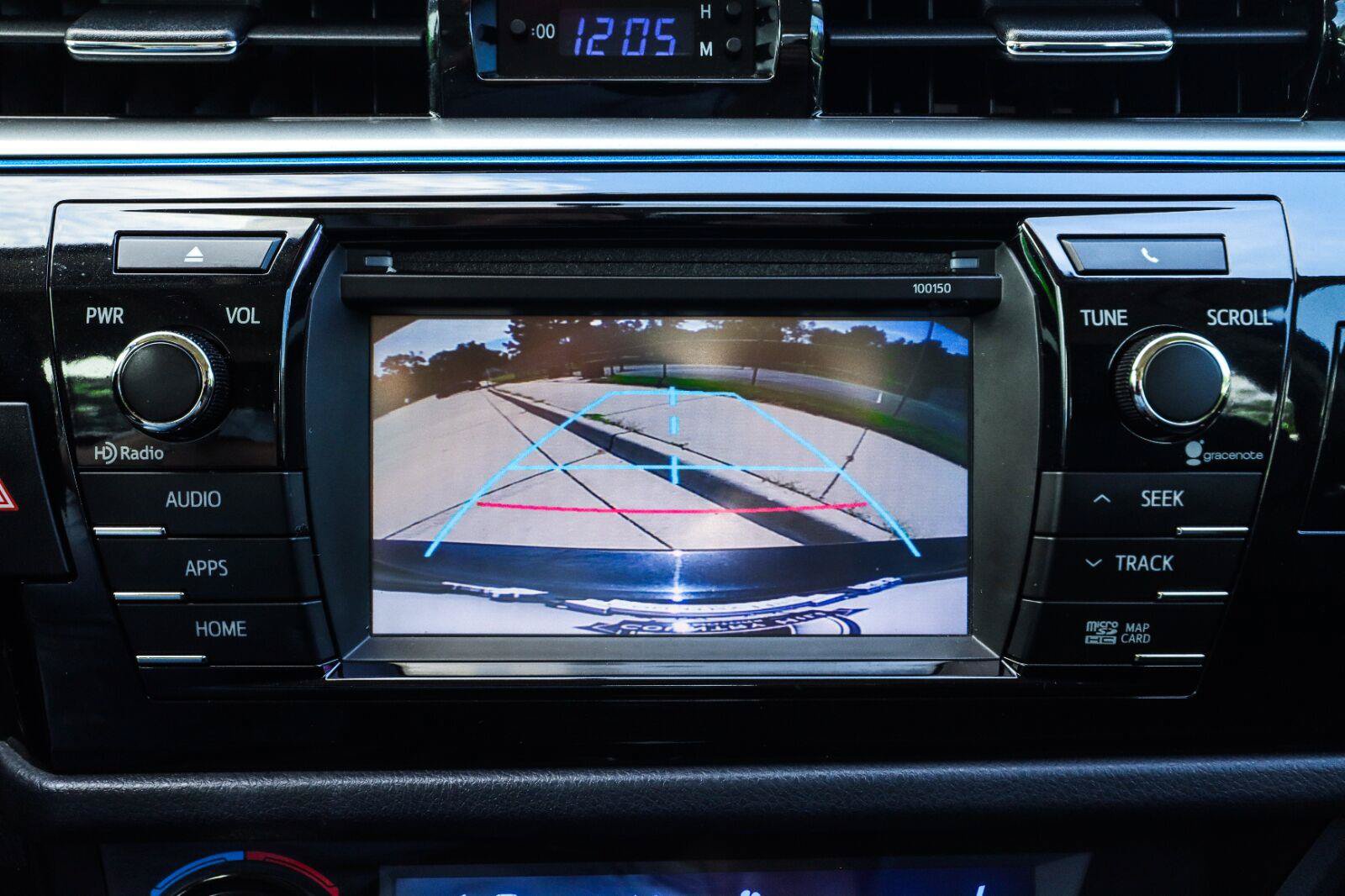 Used 2015 Toyota Corolla S Premium FWD image 9