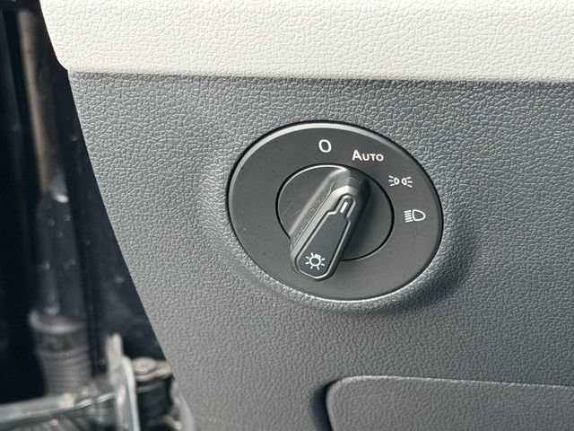 Certified 2024 Volkswagen Taos S FWD image 25