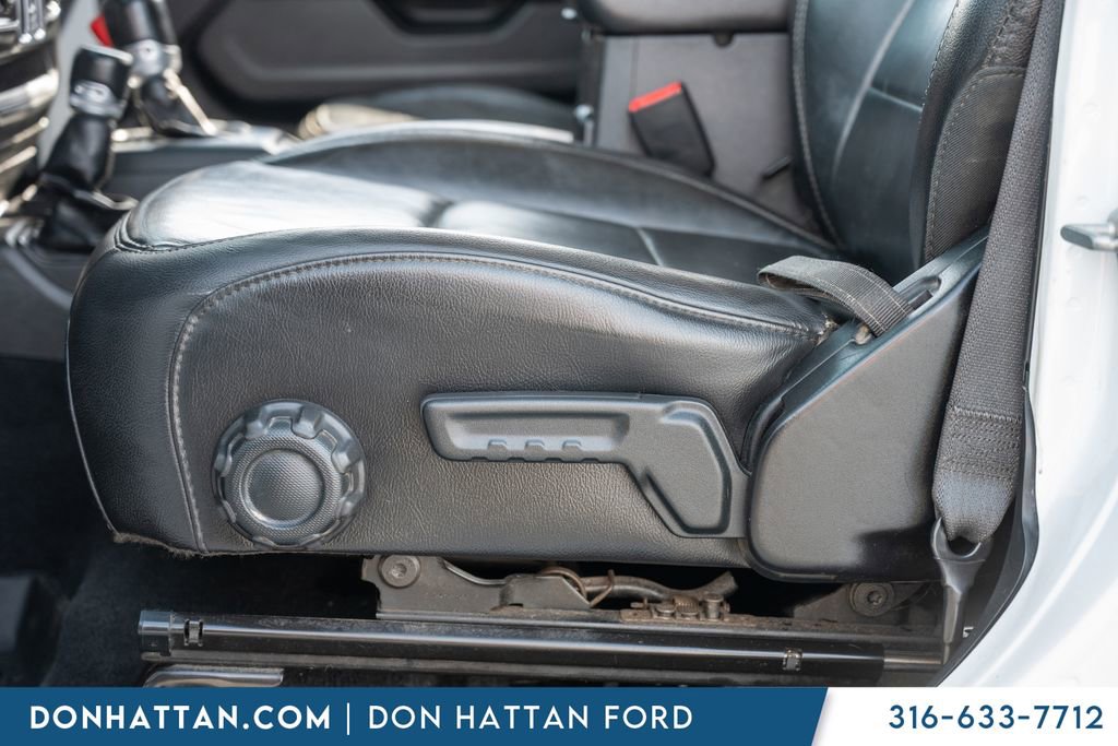 Used 2019 Jeep Wrangler Unlimited Sahara image 20