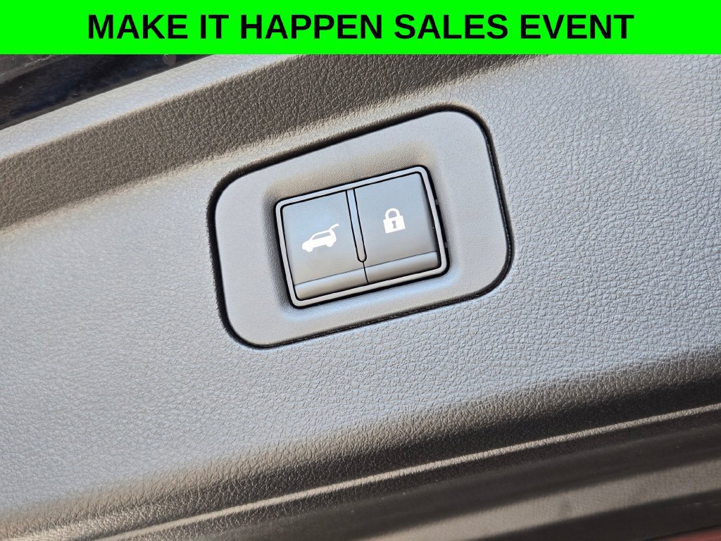 Used 2025 Nissan Armada Platinum Reserve AWD/4WD image 36