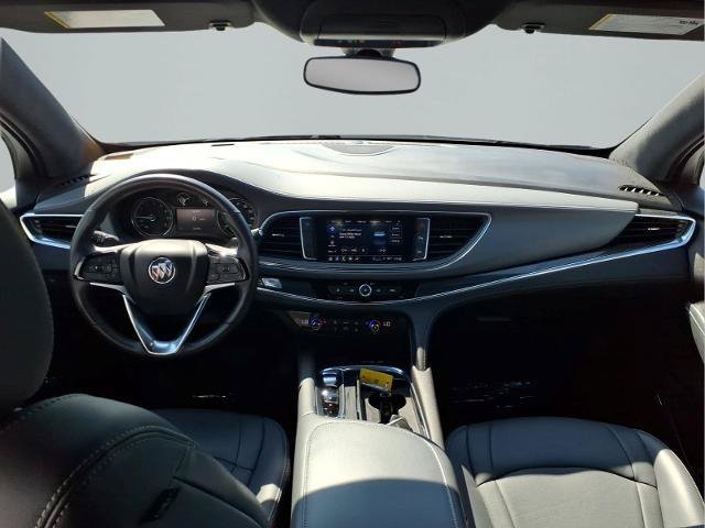 Used 2023 Buick Enclave Essence w/ Sport Touring Edition FWD image 7