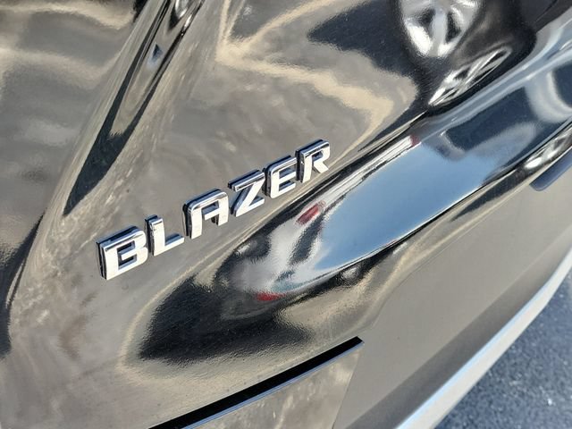 Used 2019 Chevrolet Blazer LT FWD image 5