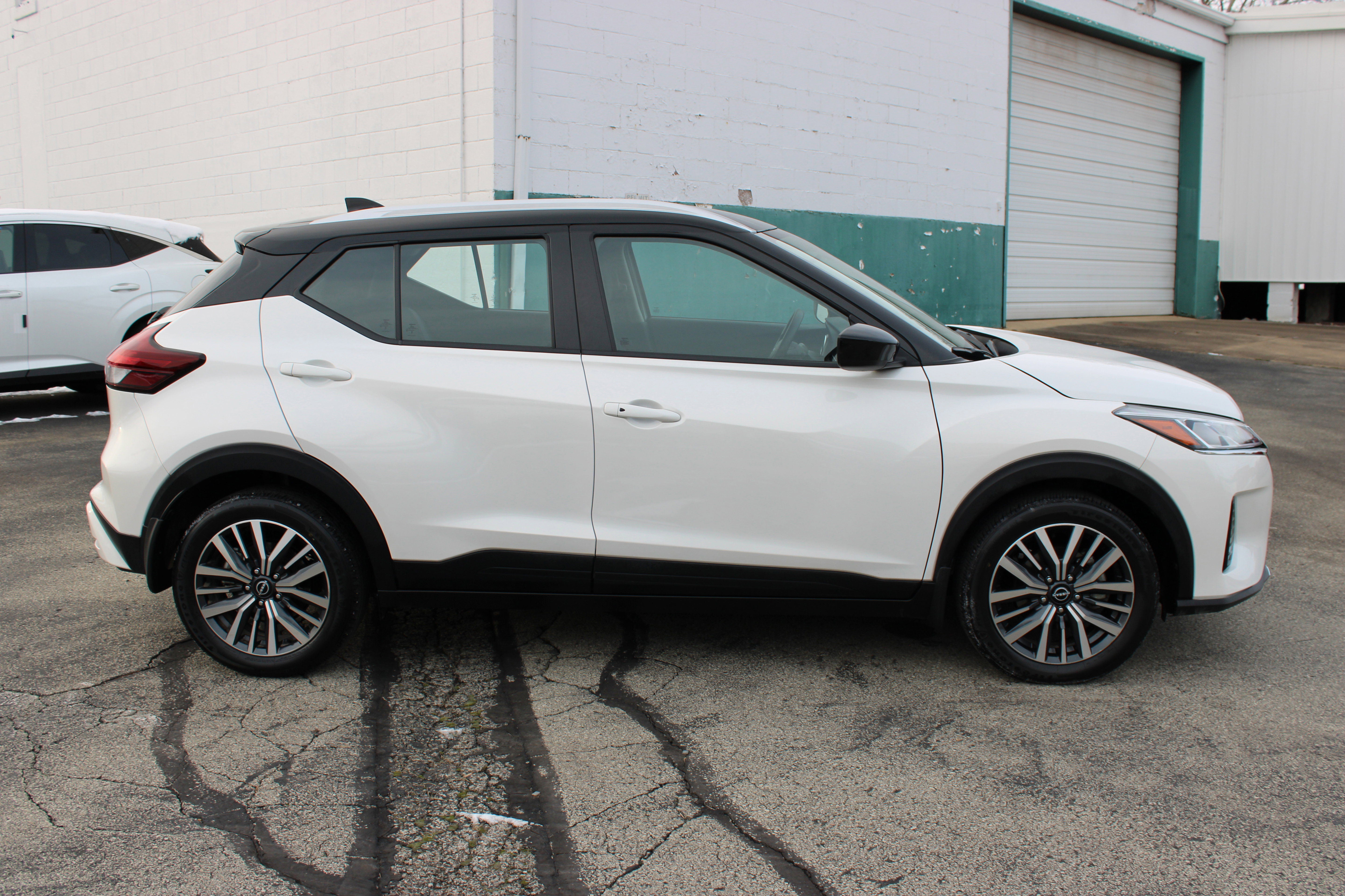 Certified 2024 Nissan Kicks SV image 7