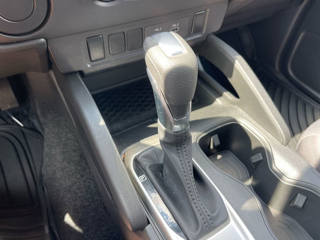 Used 2024 Nissan Frontier S w/ S Utility Package image 15