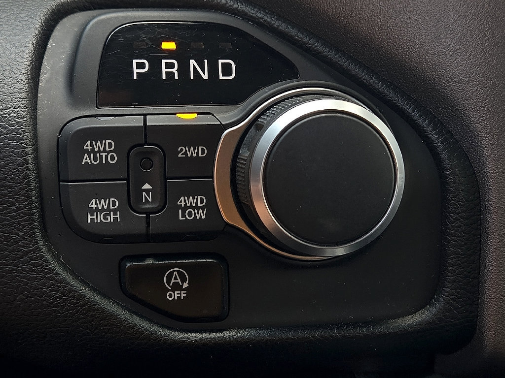 Used 2025 RAM 1500 Big Horn AWD/4WD image 13