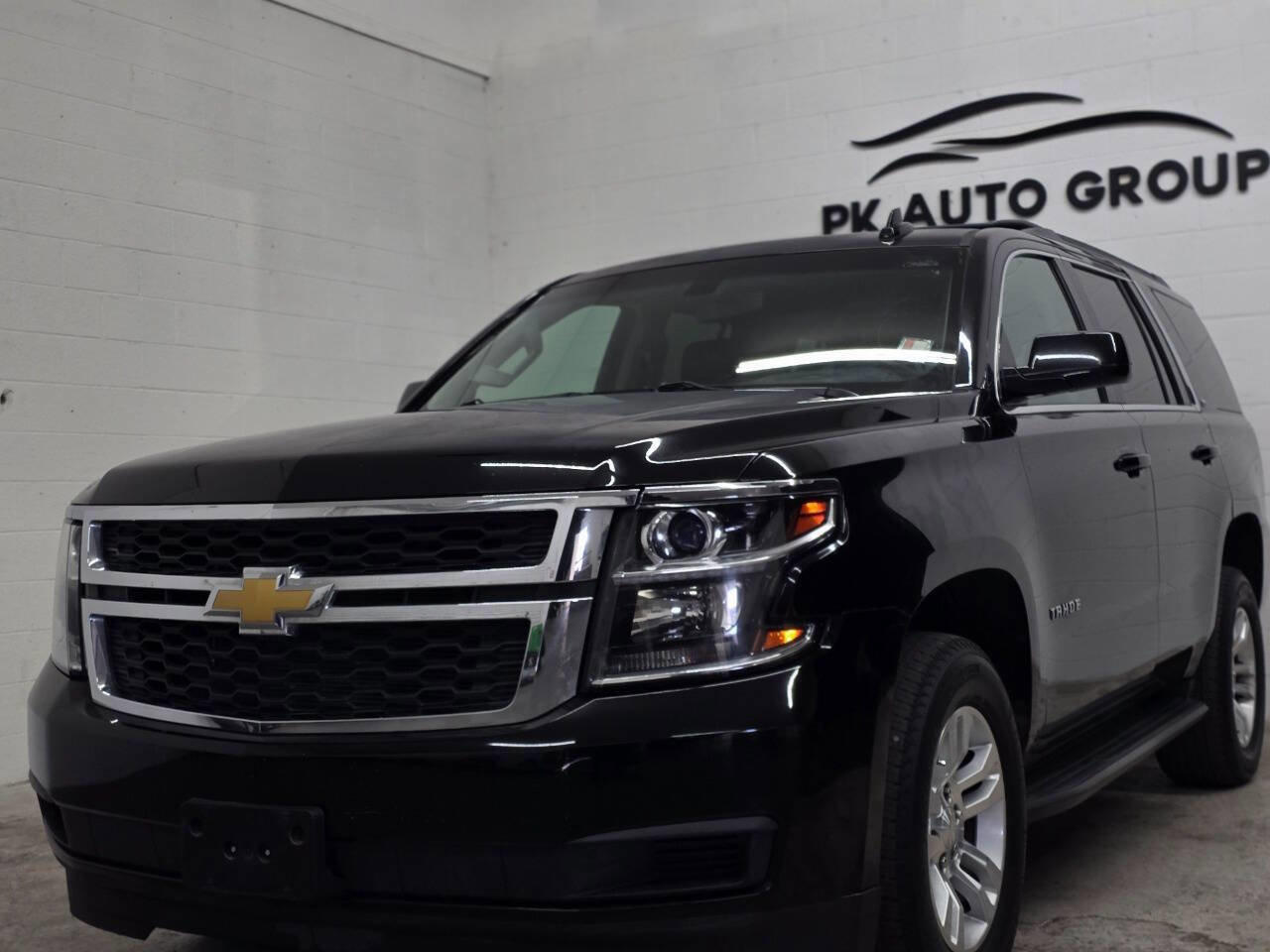 Used 2016 Chevrolet Tahoe LS image 2