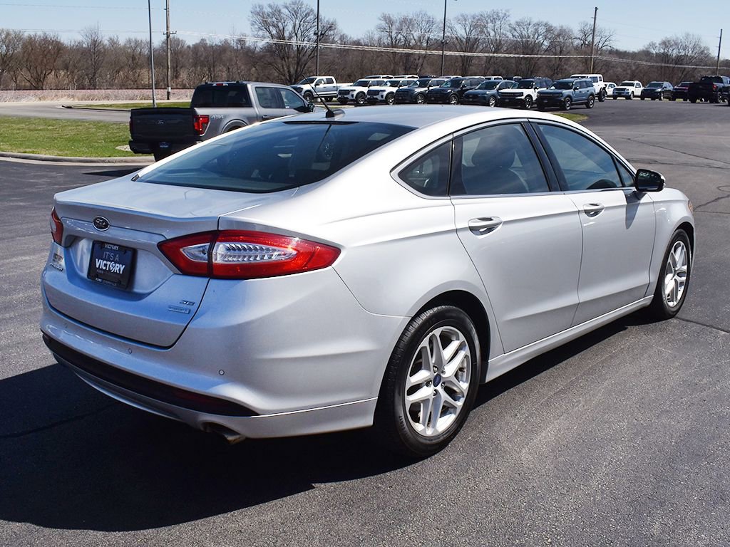 Used 2016 Ford Fusion SE w/ Equipment Group 202A image 14