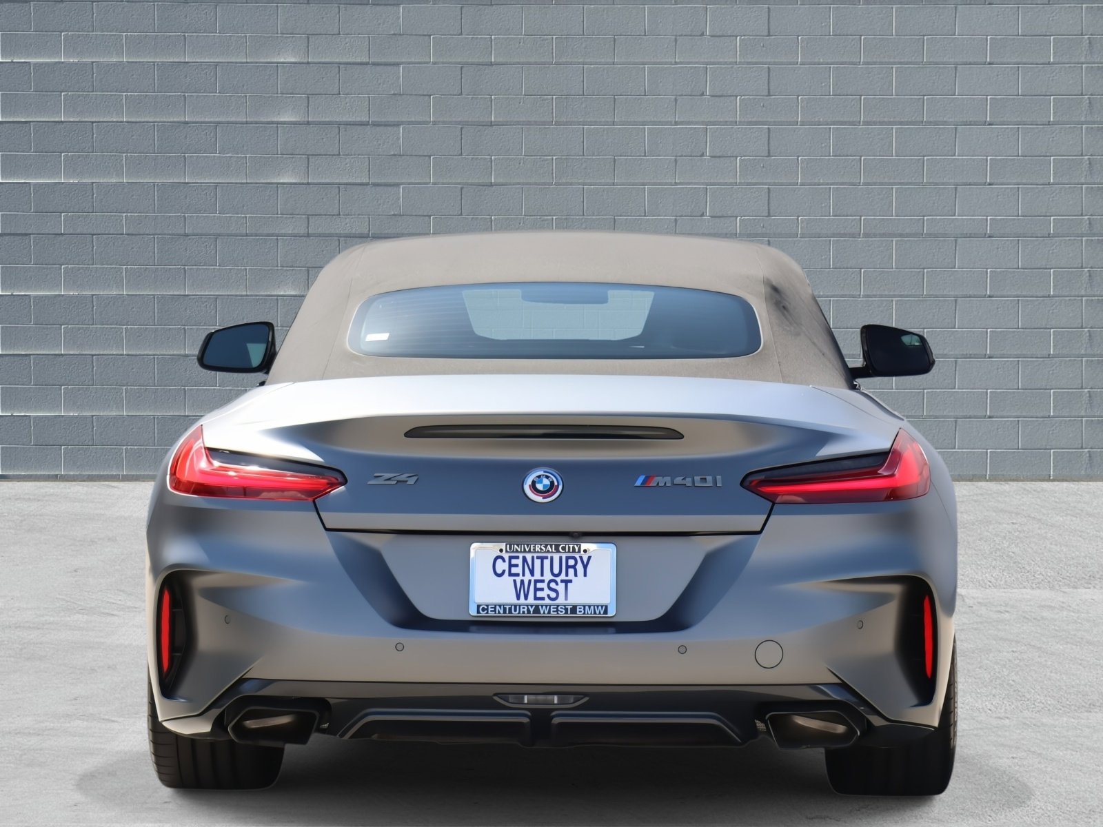 Certified 2022 BMW Z4 M40i w/ Premium Package image 4