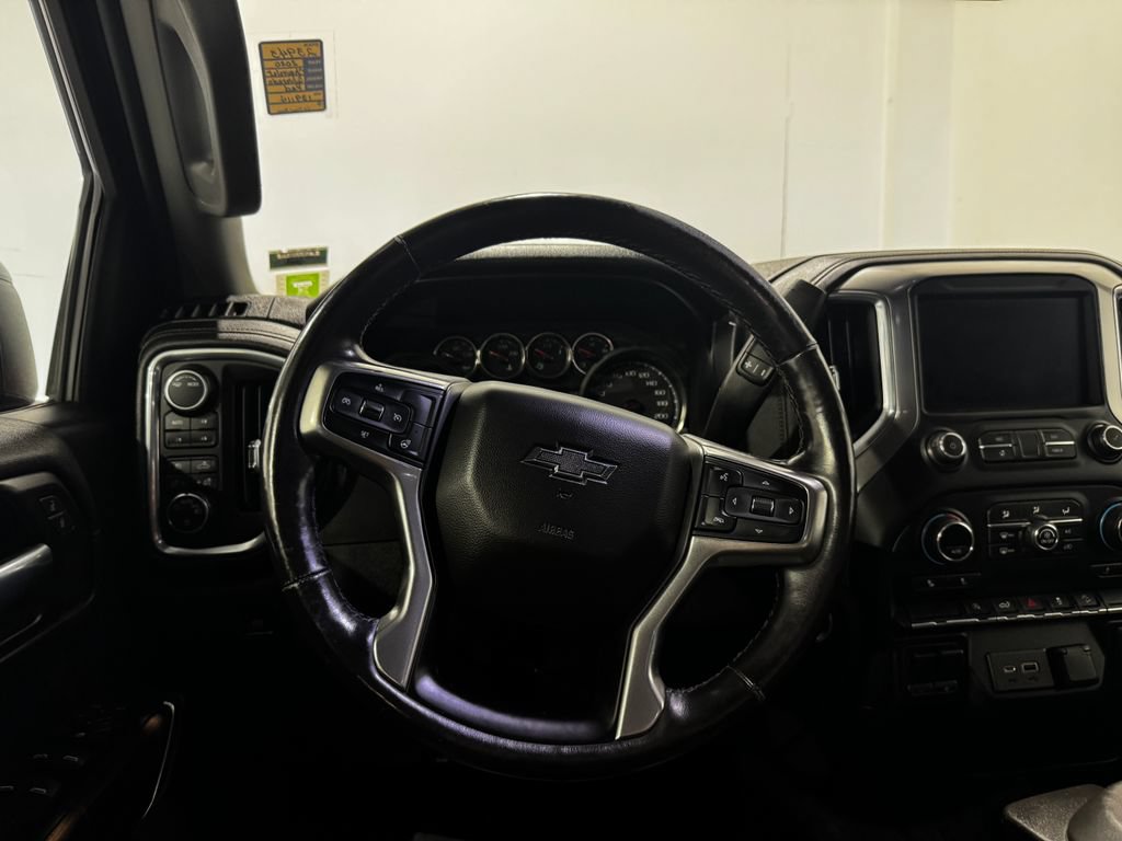 Used 2020 Chevrolet Silverado 1500 LT Trail Boss w/ Convenience Package AWD/4WD image 4
