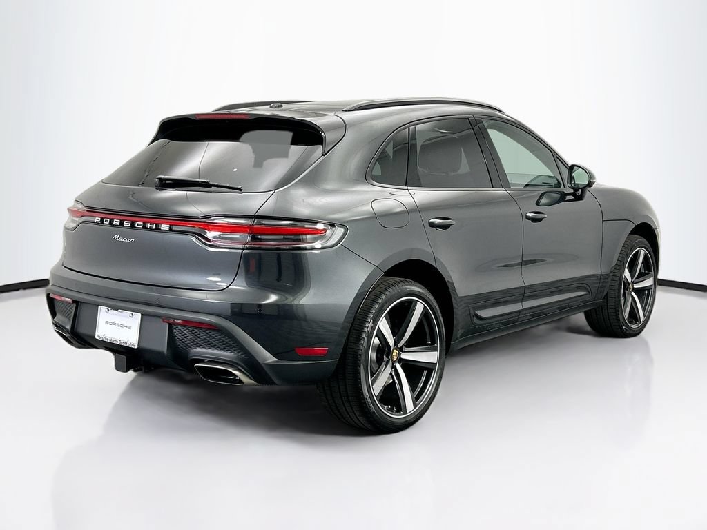 Used 2026 Porsche Macan AWD/4WD image 7
