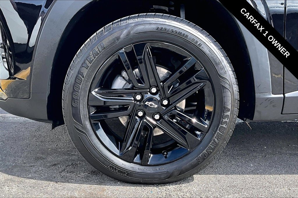 Used 2025 Chevrolet Trax ACTIV w/ Driver Confidence Package FWD image 32