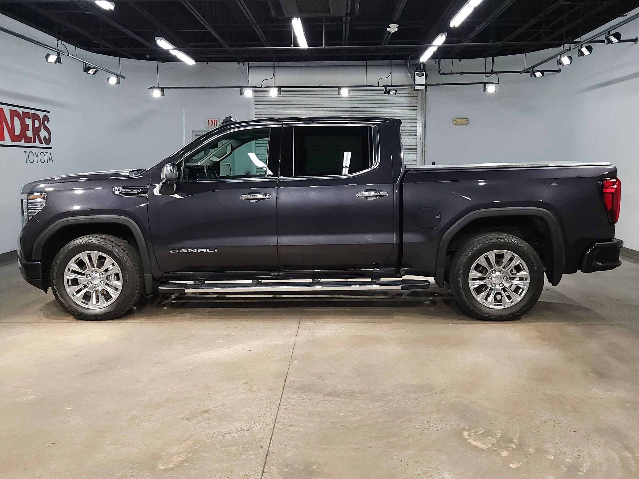 Used 2022 GMC Sierra 1500 Denali image 4