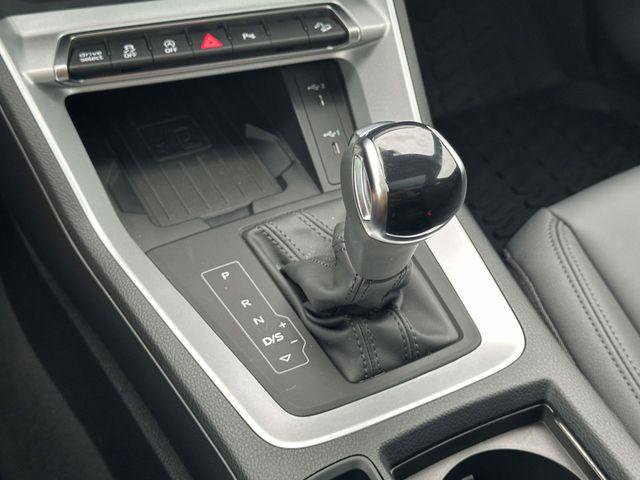 Certified 2025 Audi Q3 2.0T Premium w/ Convenience Plus Package AWD/4WD image 35