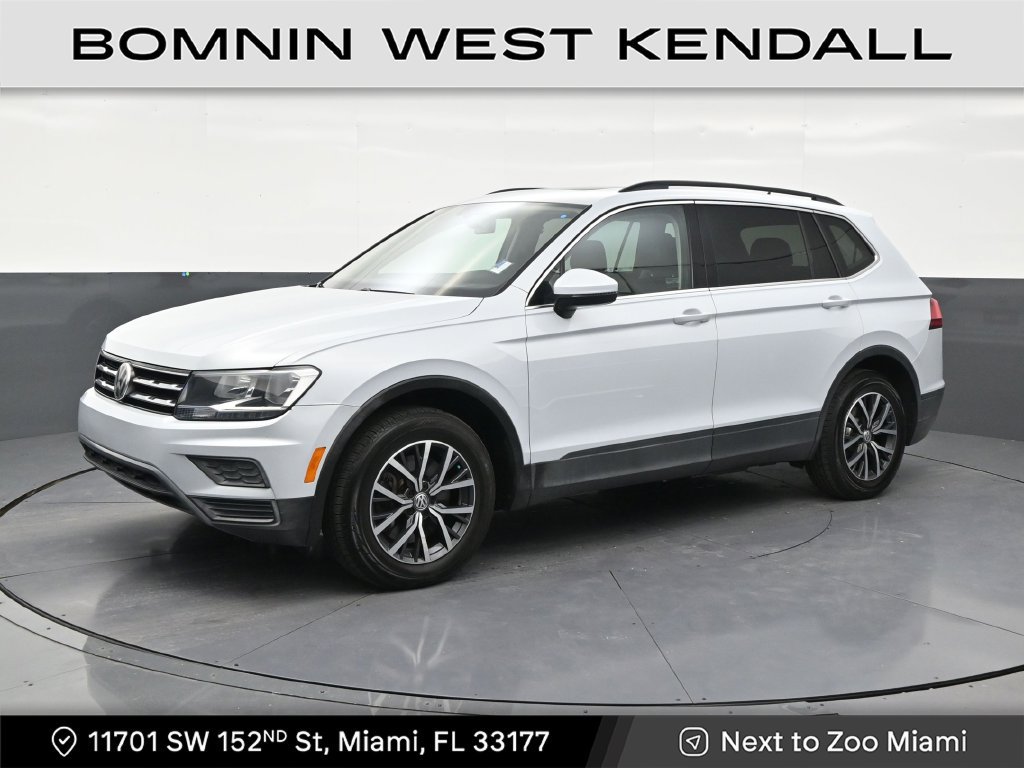 Used 2019 Volkswagen Tiguan SE w/ Panoramic Sunroof Package FWD image 1