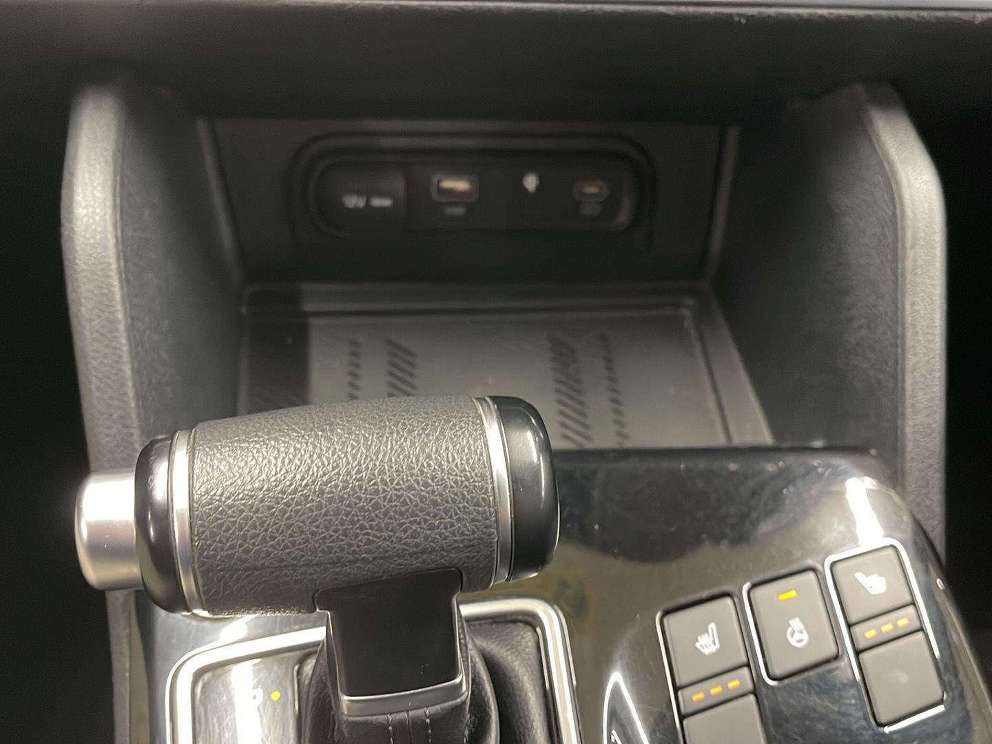 Used 2023 Kia Sportage EX image 11