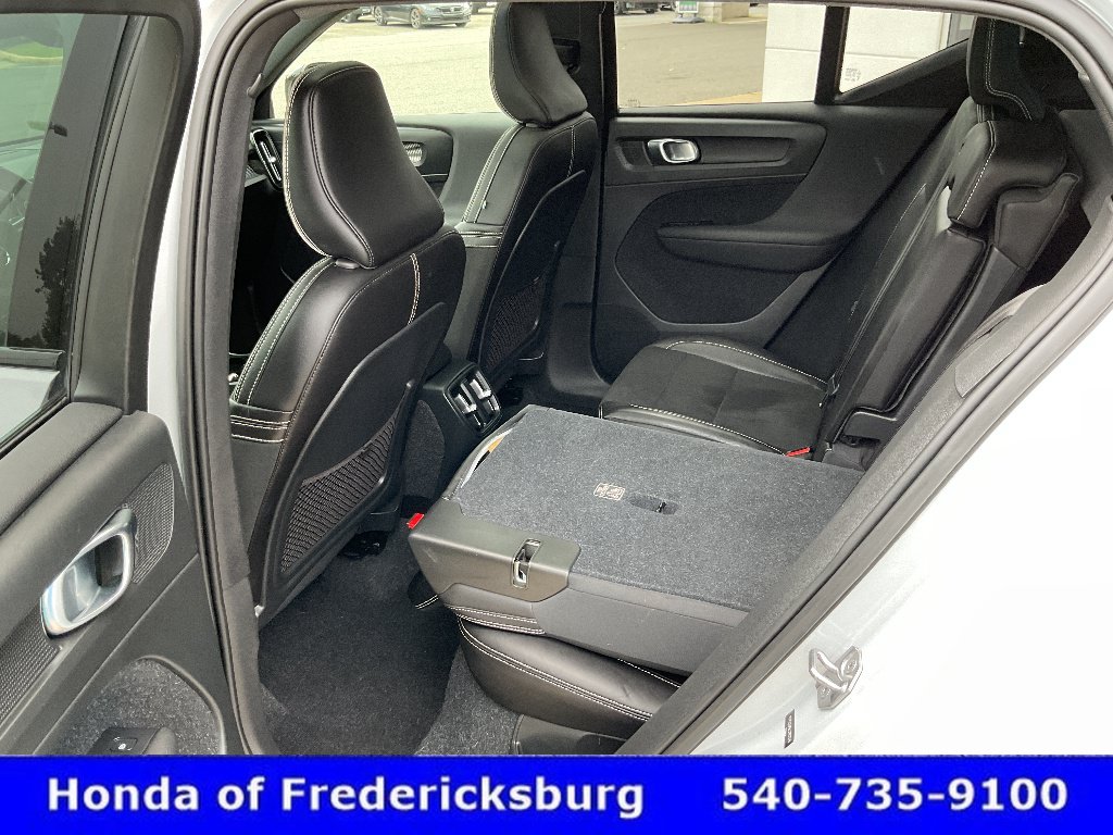 Used 2020 Volvo XC40 T5 R-Design AWD/4WD image 26