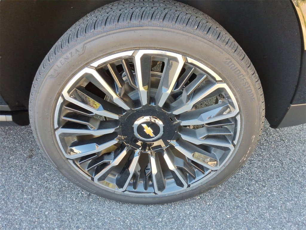 New 2026 Chevrolet Tahoe High Country image 17