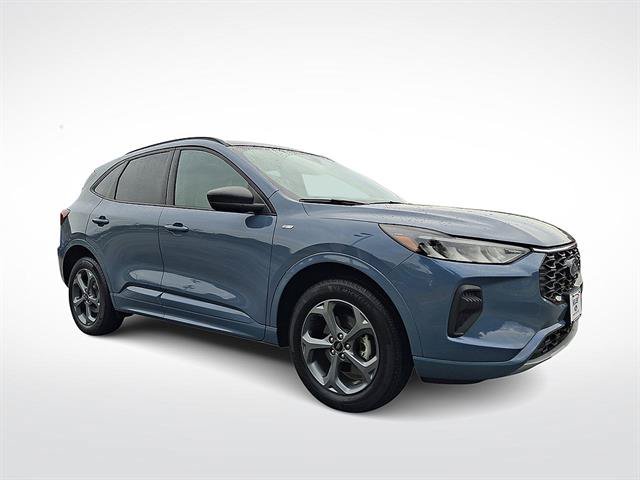 Certified 2024 Ford Escape ST-Line w/ Tech Pack #1 AWD/4WD image 1