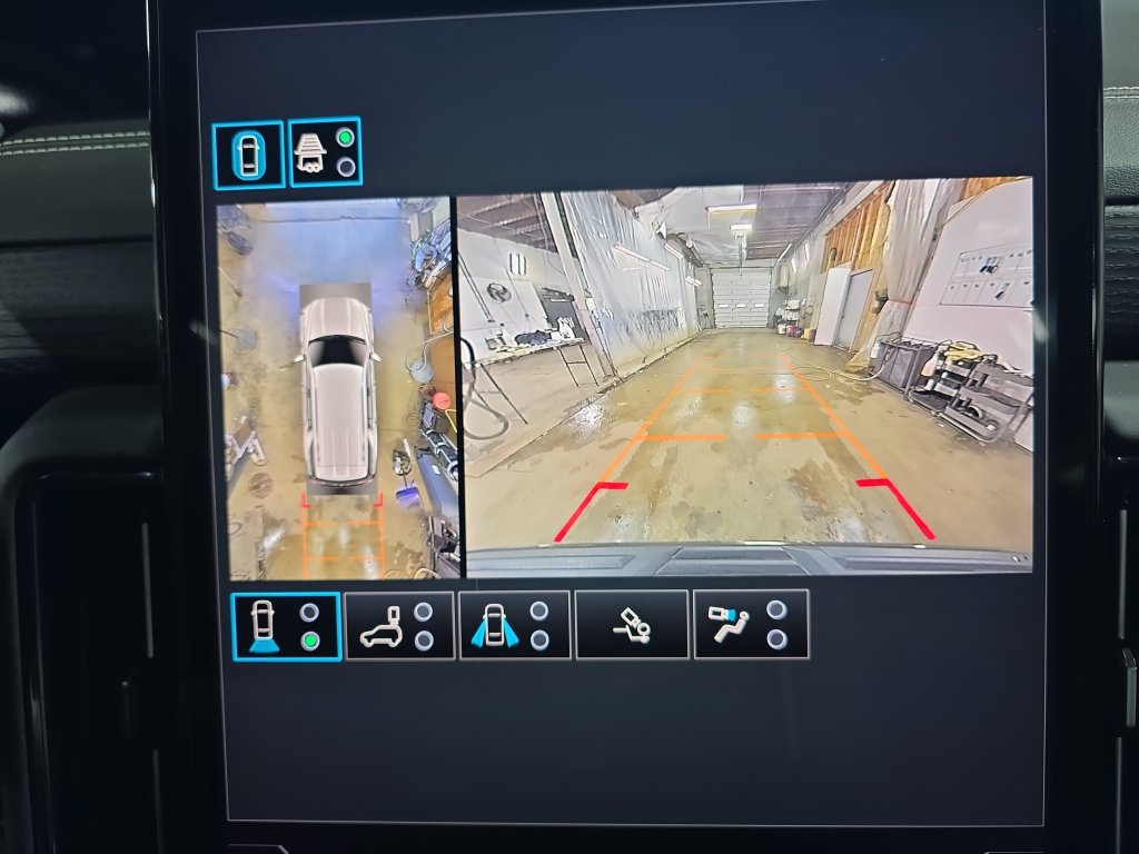 New 2026 GMC Yukon AT4 Ultimate AWD/4WD image 25
