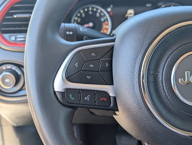 Used 2023 Jeep Renegade Trailhawk AWD/4WD image 23