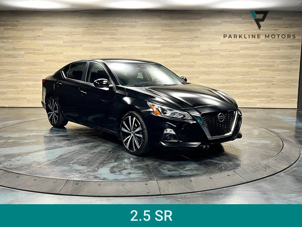 Used 2022 Nissan Altima 2.5 SR FWD image 1