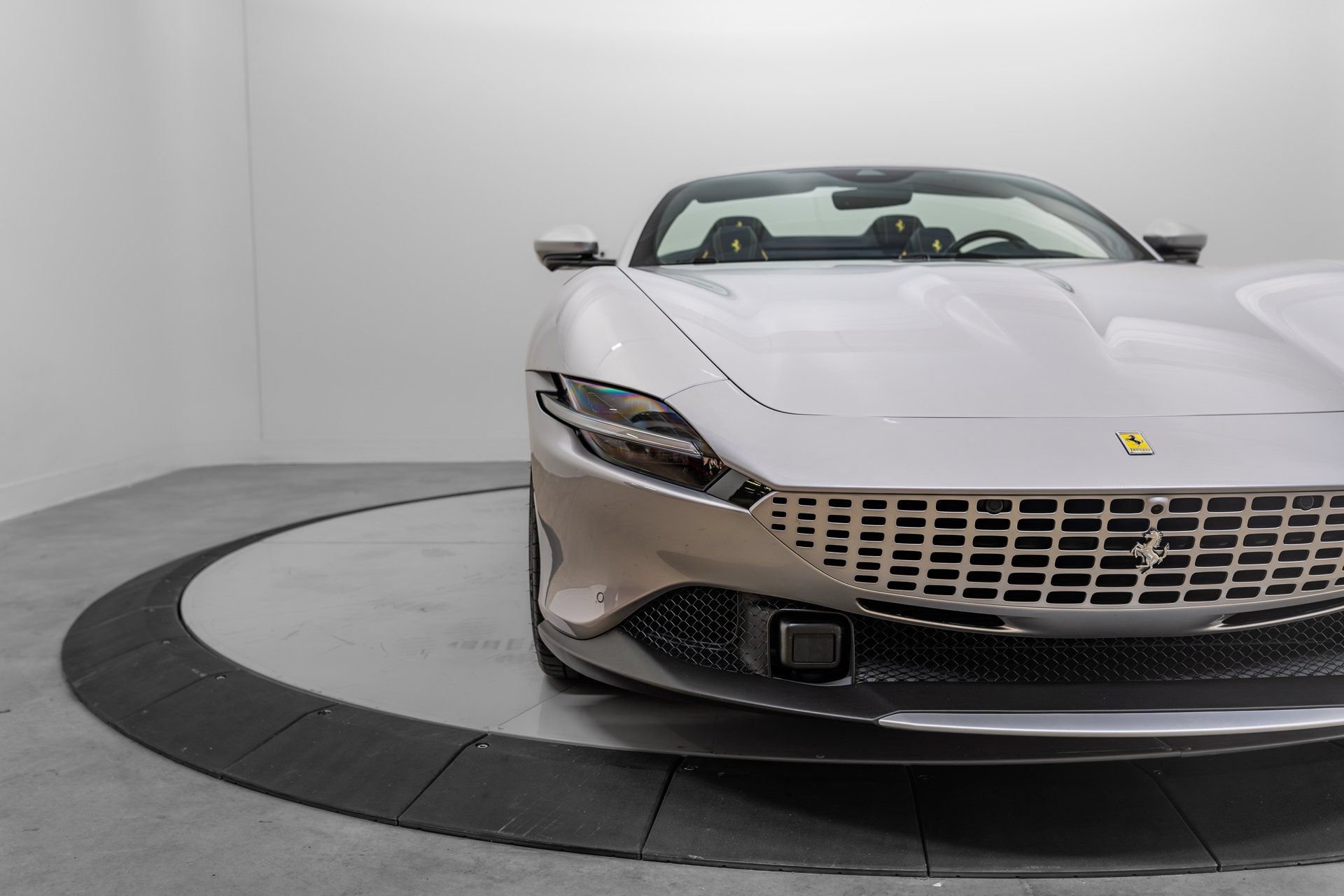 Certified 2024 Ferrari Roma Spider RWD image 83