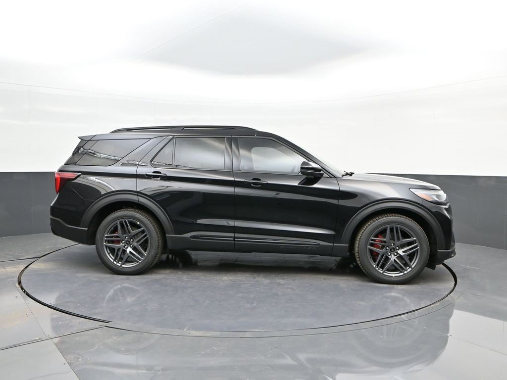 Used 2025 Ford Explorer ST w/ Sun And Sound Package image 25