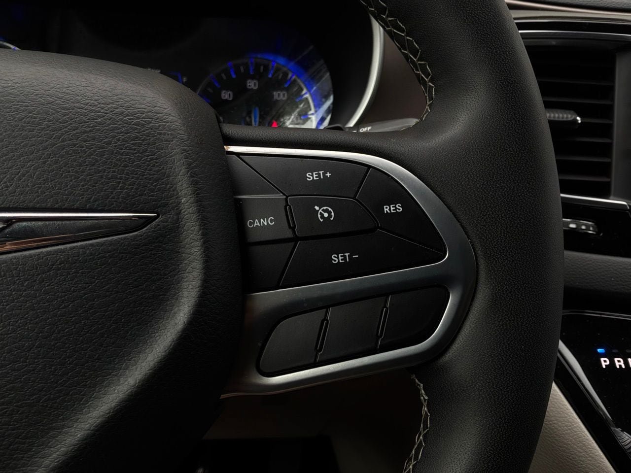 Used 2024 Chrysler Voyager LX FWD image 40
