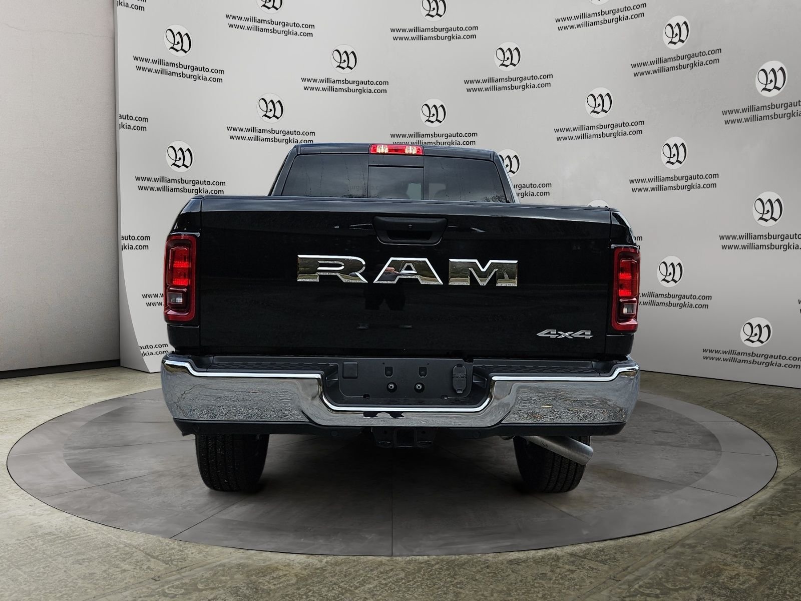 New 2026 RAM 2500 Tradesman AWD/4WD image 4