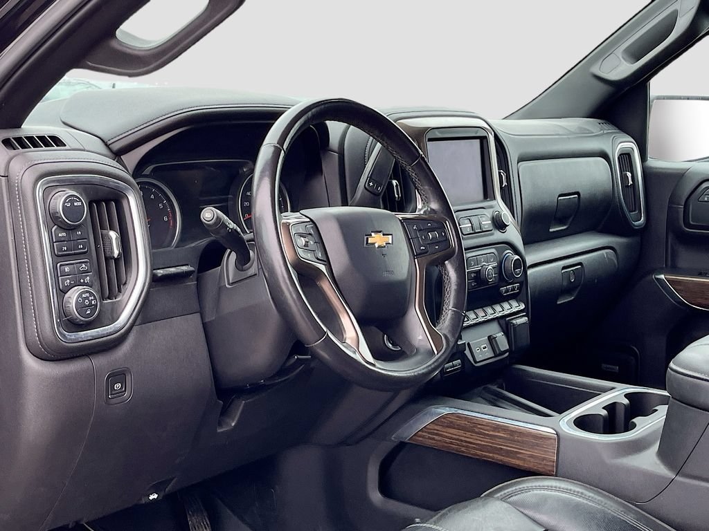 Used 2021 Chevrolet Silverado 1500 High Country w/ Technology Package AWD/4WD image 9