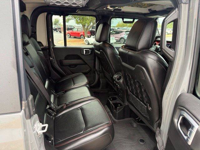 Used 2023 Jeep Gladiator Rubicon w/ Cold Weather Group AWD/4WD image 4