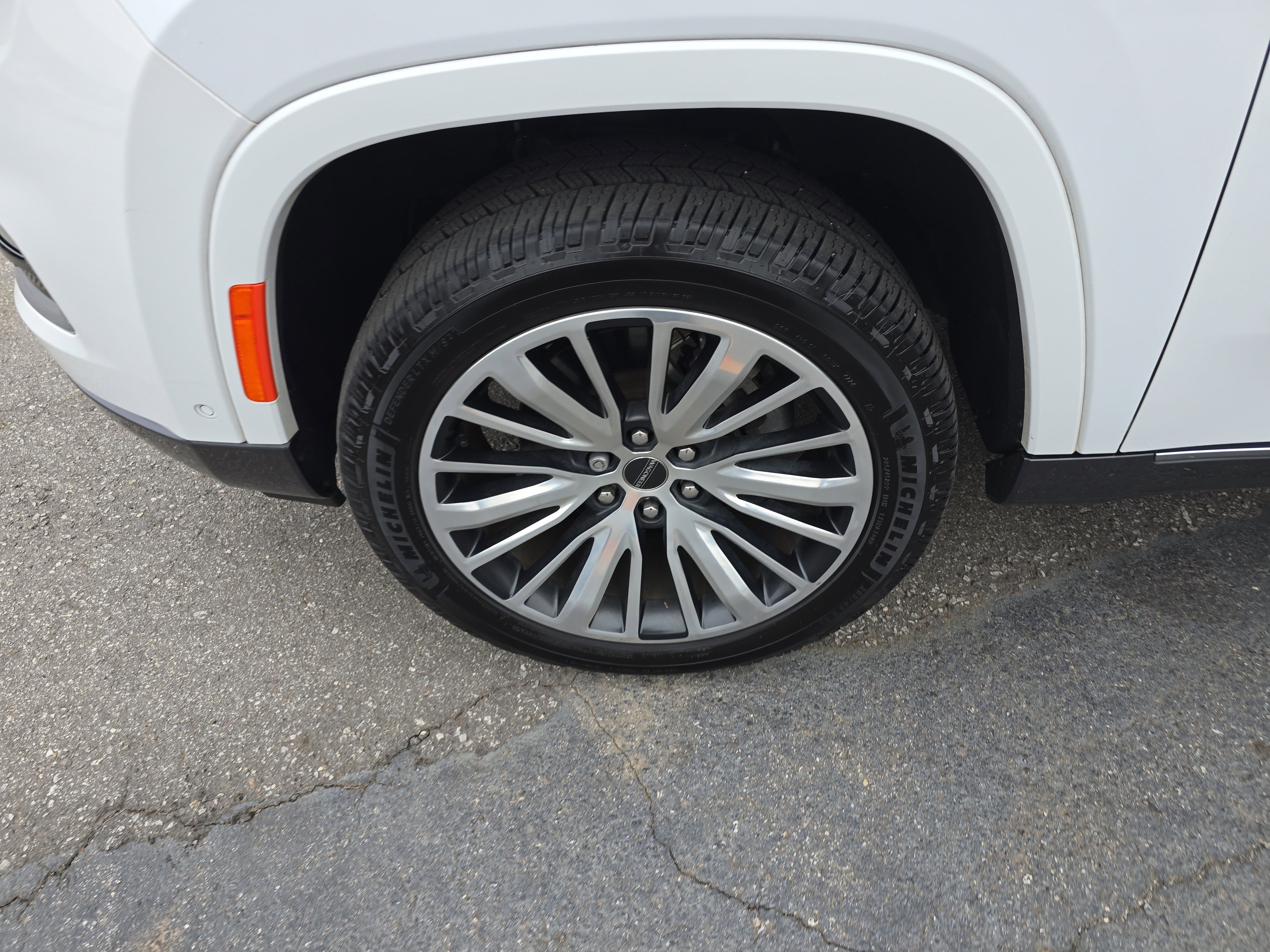 Used 2022 Jeep Grand Wagoneer Series III image 11