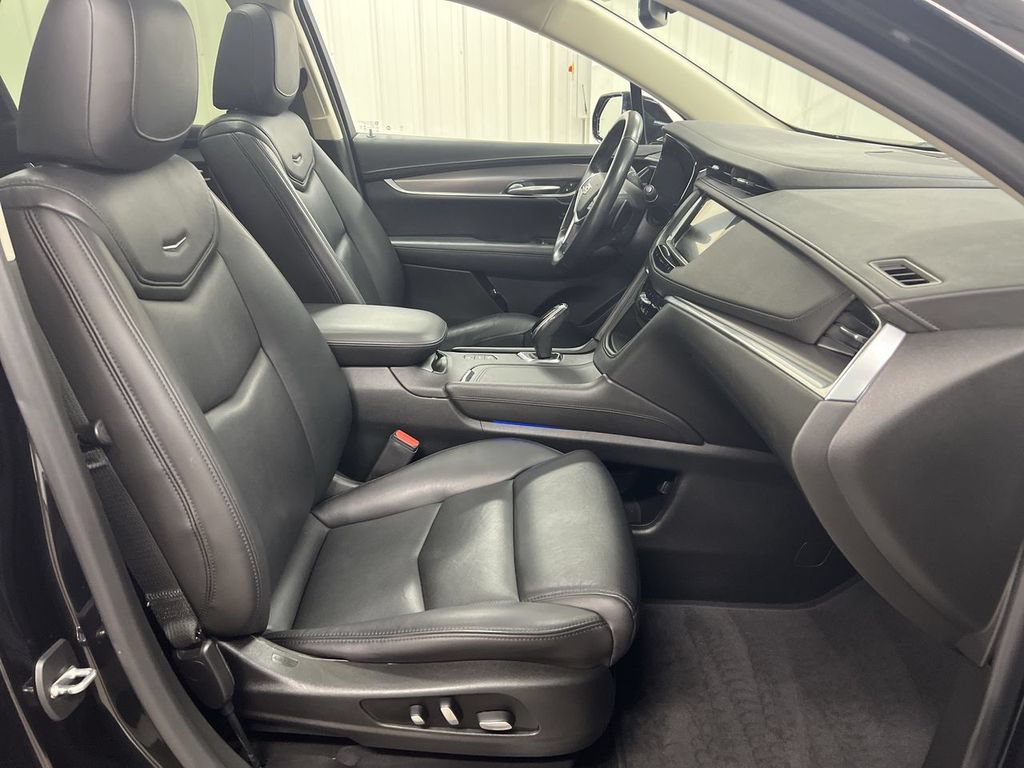 Used 2019 Cadillac XT5 Luxury AWD/4WD image 23