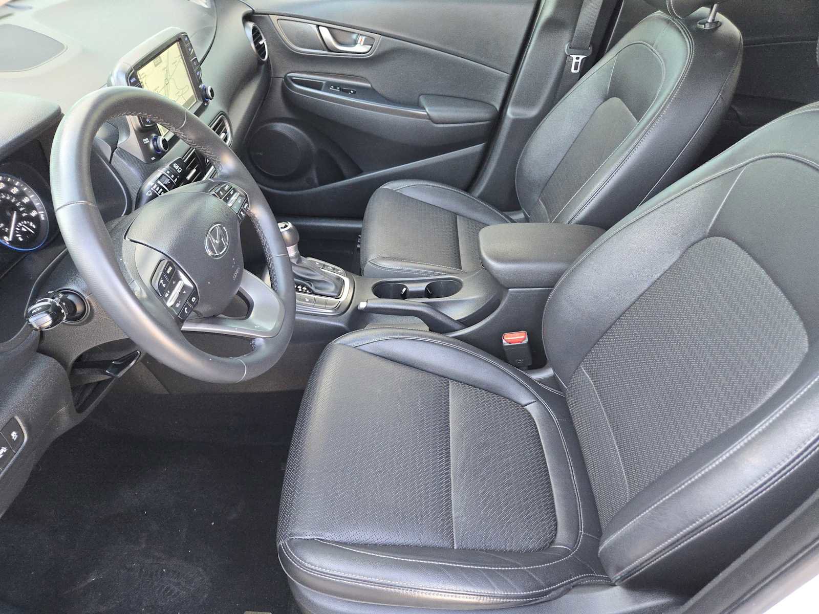 Used 2021 Hyundai Kona Ultimate FWD image 13