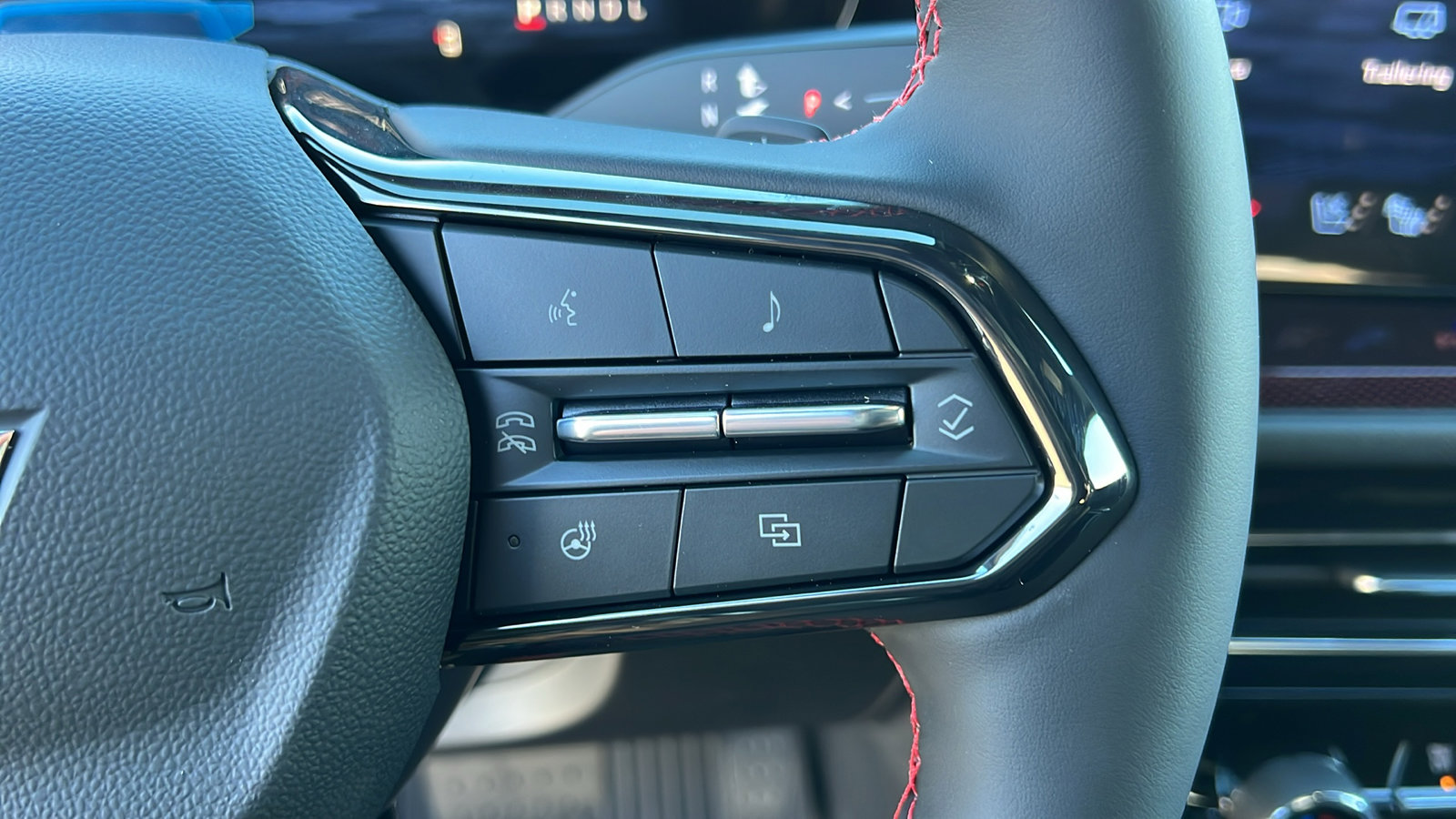 New 2026 Chevrolet Traverse RS image 28