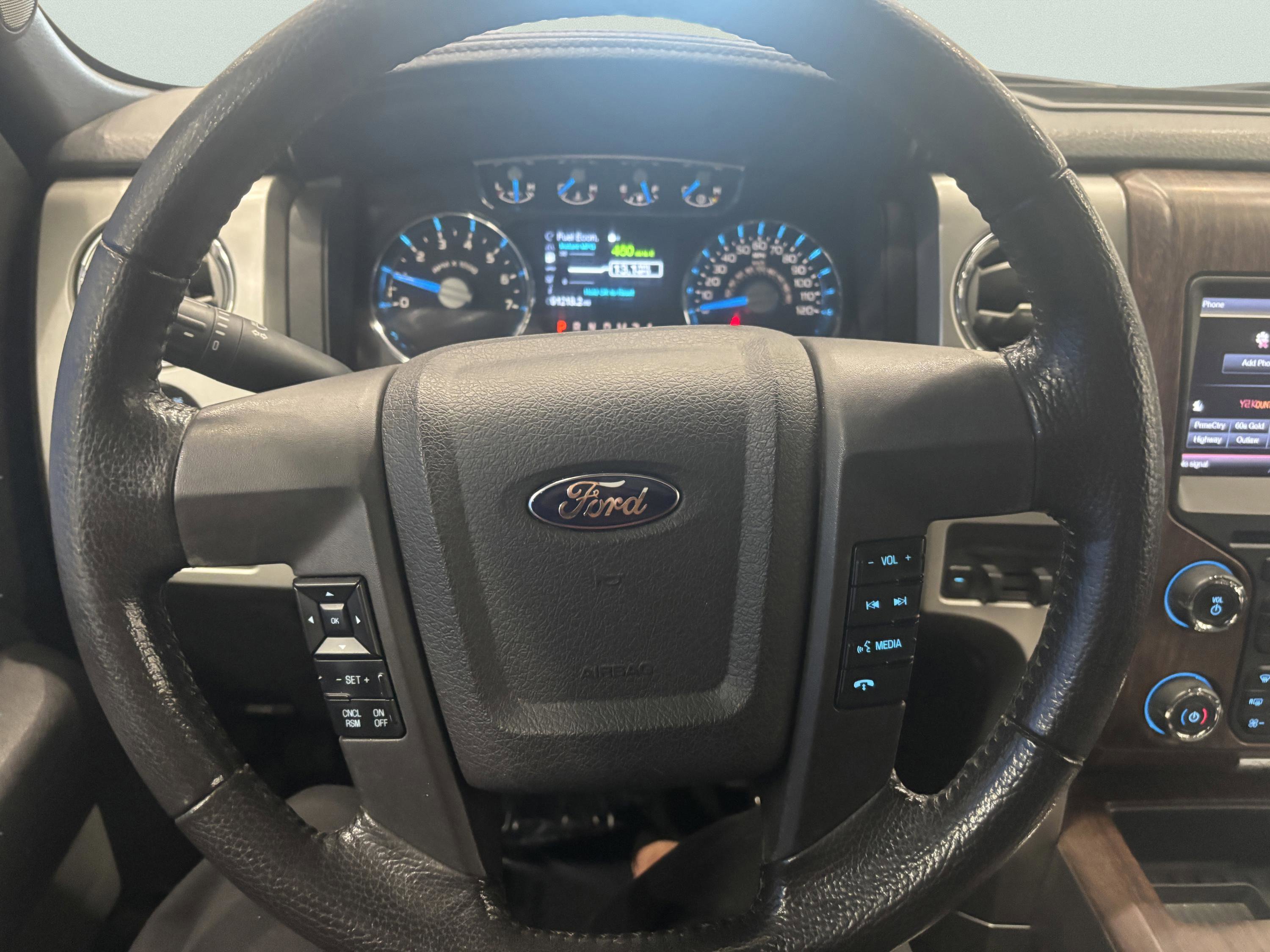 Used 2014 Ford F150 Lariat w/ Lariat Chrome Package image 20